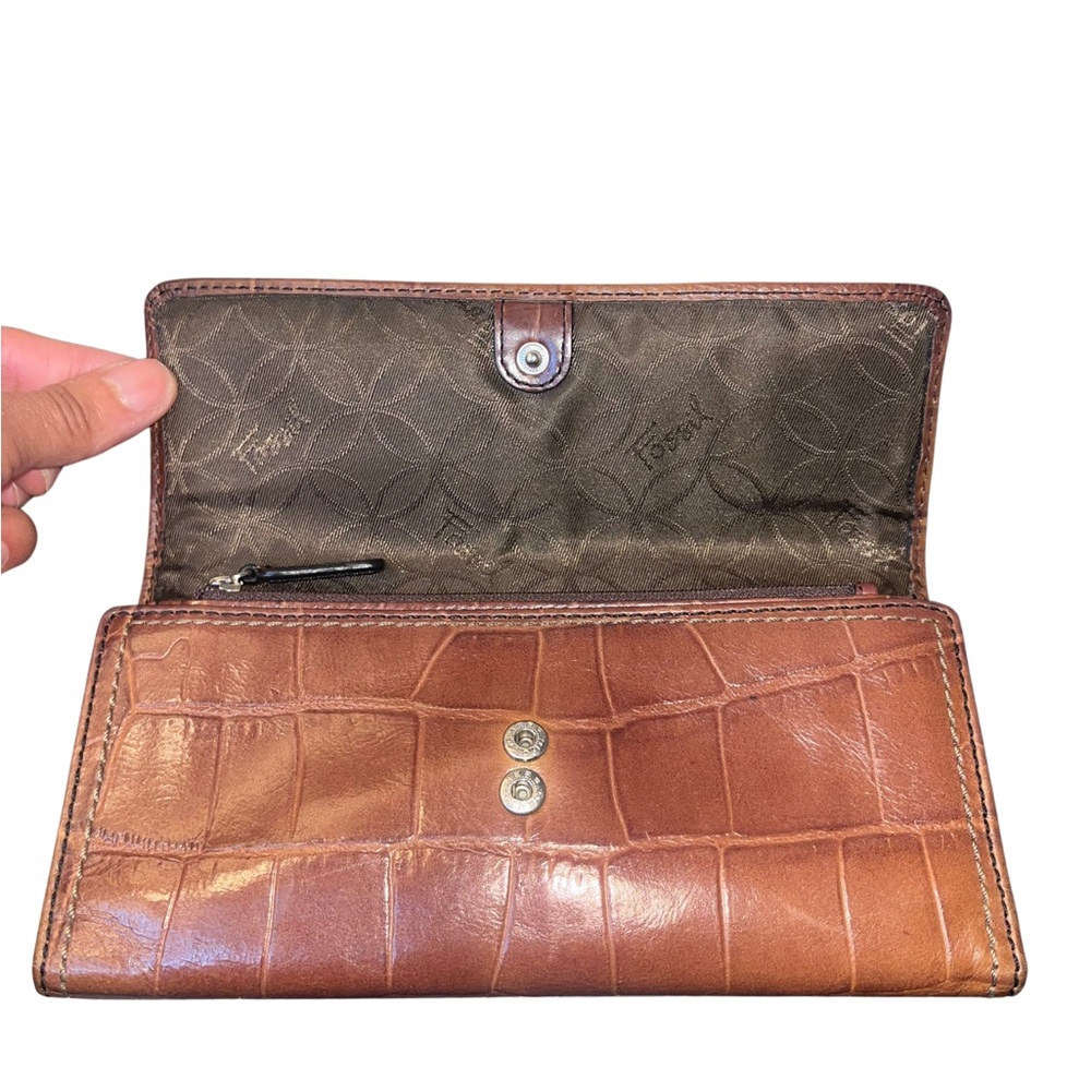 Fossil Vintage Brown Crocodile Embossed Wallet - Picture 5 of 12